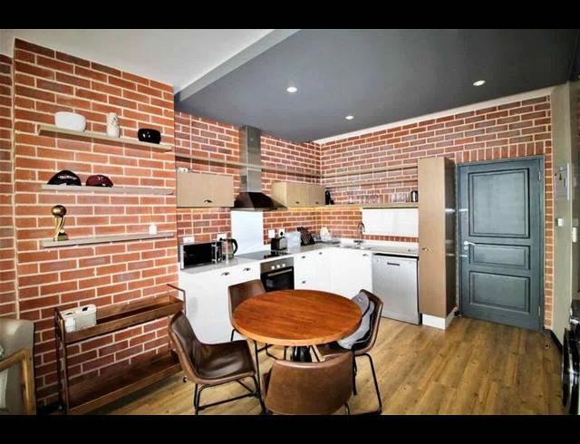 2 BEDROOM APARTMENT FOR SALE IN ROSEBANK